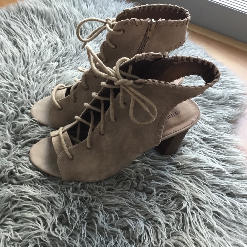 SALE๐ฅ String-up, heeled sandals - Picture 5 of 5